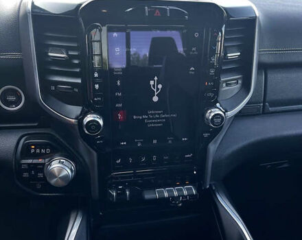 Черный Ram 1500, объемом двигателя 5.65 л и пробегом 140 тыс. км за 49000 $, фото 6 на Automoto.ua