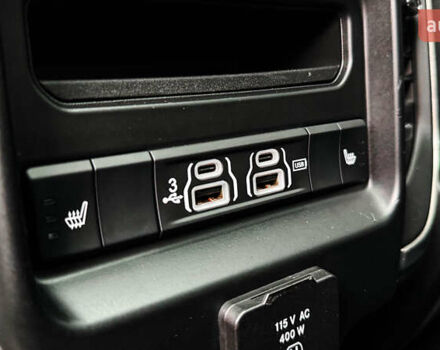 Ram 1500 2020 в Ровно на Automoto.ua Черный Ram 1500, объемом двигателя 2.99 л и пробегом 128 тыс. км за 64999 $, фото 56 на Automoto.ua