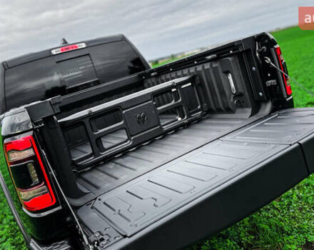 Ram 1500 2020 в Ровно на Automoto.ua Черный Ram 1500, объемом двигателя 2.99 л и пробегом 128 тыс. км за 64999 $, фото 35 на Automoto.ua