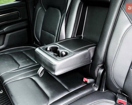 Ram 1500 2020 в Ровно на Automoto.ua Черный Ram 1500, объемом двигателя 2.99 л и пробегом 128 тыс. км за 64999 $, фото 54 на Automoto.ua