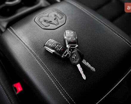 Ram 1500 2020 в Ровно на Automoto.ua Черный Ram 1500, объемом двигателя 2.99 л и пробегом 128 тыс. км за 64999 $, фото 82 на Automoto.ua