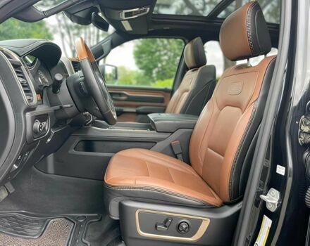 Ram 1500 2021 в Чернигове на Automoto.ua Черный Ram 1500, объемом двигателя 5.7 л и пробегом 25 тыс. км за 36000 $, фото 7 на Automoto.ua