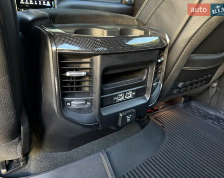 Черный Ram 1500, объемом двигателя 6.2 л и пробегом 43 тыс. км за 123000 $, фото 47 на Automoto.ua