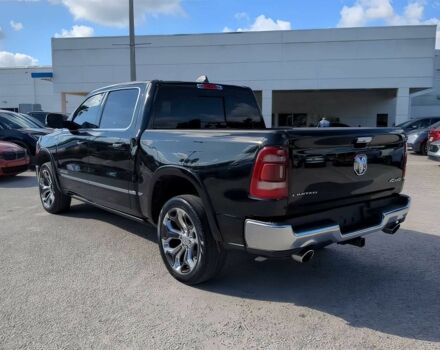 Ram 1500 2022 в Черкассах на Automoto.ua Черный Ram 1500, объемом двигателя 5.7 л и пробегом 19 тыс. км за 20400 $, фото 5 на Automoto.ua