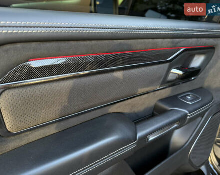 Черный Ram 1500, объемом двигателя 6.2 л и пробегом 43 тыс. км за 123000 $, фото 48 на Automoto.ua