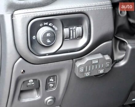 Черный Ram 1500, объемом двигателя 6.2 л и пробегом 24 тыс. км за 154500 $, фото 40 на Automoto.ua