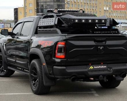 Ram 1500 2023 в Киеве на Automoto.ua Черный Ram 1500, объемом двигателя 6.2 л и пробегом 24 тыс. км за 155000 $, фото 5 на Automoto.ua