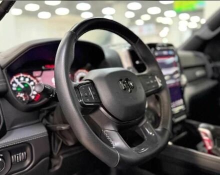 Чорний Ram 1500, об'ємом двигуна 6.2 л та пробігом 13 тис. км за 66900 $, фото 9 на Automoto.ua
