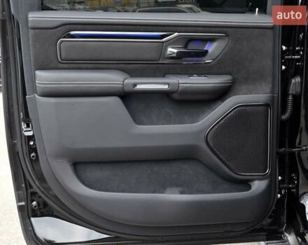 Ram 1500 2023 в Киеве на Automoto.ua Черный Ram 1500, объемом двигателя 6.2 л и пробегом 24 тыс. км за 155000 $, фото 42 на Automoto.ua