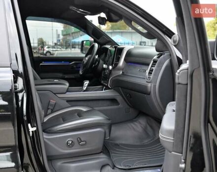 Ram 1500 2023 в Киеве на Automoto.ua Черный Ram 1500, объемом двигателя 6.2 л и пробегом 24 тыс. км за 155000 $, фото 52 на Automoto.ua