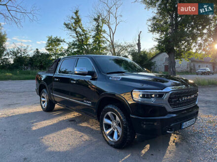 Ram 1500 2018 в Киеве на Automoto.ua Черный Ram 1500, объемом двигателя 5.65 л и пробегом 180 тыс. км за 45000 $, фото 1 на Automoto.ua