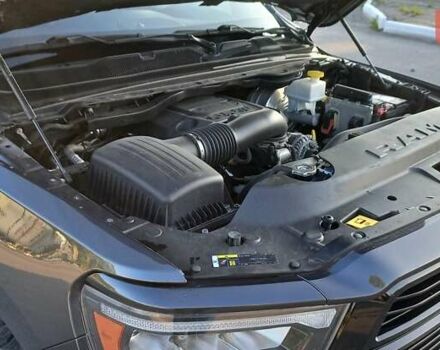 Ram 1500 2020 в Хмельницком на Automoto.ua Серый Ram 1500, объемом двигателя 5.65 л и пробегом 208 тыс. км за 32300 $, фото 7 на Automoto.ua