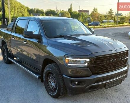 Ram 1500 2020 в Хмельницком на Automoto.ua Серый Ram 1500, объемом двигателя 5.65 л и пробегом 208 тыс. км за 32300 $, фото 6 на Automoto.ua