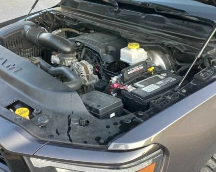 Сірий Ram 1500, об'ємом двигуна 5.7 л та пробігом 209 тис. км за 31000 $, фото 8 на Automoto.ua