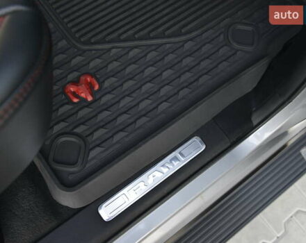 Серый Ram 1500, объемом двигателя 6.17 л и пробегом 26 тыс. км за 125000 $, фото 46 на Automoto.ua