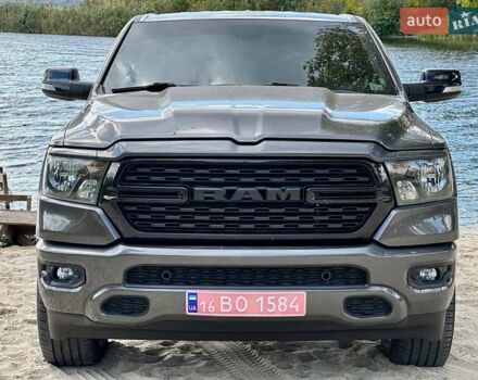 Ram 1500 2022 у Запоріжжя на Automoto.ua Сірий Ram 1500, об'ємом двигуна 5.65 л та пробігом 68 тис. км за 45000 $, фото 4 на Automoto.ua