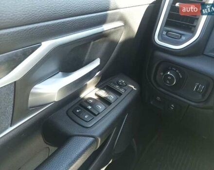 Серый Ram 1500, объемом двигателя 5.65 л и пробегом 86 тыс. км за 60000 $, фото 18 на Automoto.ua