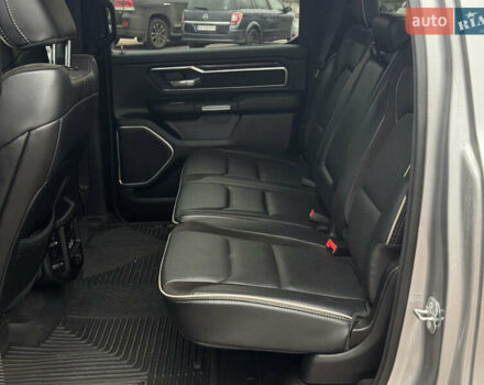 Серый Ram 1500, объемом двигателя 5.65 л и пробегом 21 тыс. км за 43990 $, фото 17 на Automoto.ua