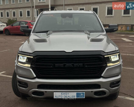 Серый Ram 1500, объемом двигателя 5.65 л и пробегом 21 тыс. км за 43990 $, фото 2 на Automoto.ua