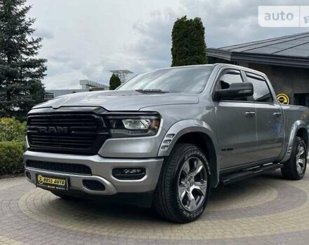 Серый Ram 1500, объемом двигателя 5.65 л и пробегом 5 тыс. км за 52999 $, фото 2 на Automoto.ua