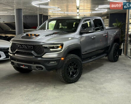 Серый Ram 1500, объемом двигателя 0 л и пробегом 12 тыс. км за 109900 $, фото 5 на Automoto.ua