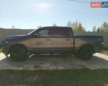 Серый Ram 1500, объемом двигателя 5.65 л и пробегом 86 тыс. км за 60000 $, фото 2 на Automoto.ua