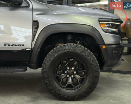 Серый Ram 1500, объемом двигателя 0 л и пробегом 12 тыс. км за 109900 $, фото 4 на Automoto.ua