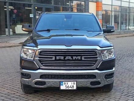 Ram 1500 2021 в Хмельницком на Automoto.ua Серый Ram 1500, объемом двигателя 3.6 л и пробегом 66 тыс. км за 32000 $, фото 1 на Automoto.ua
