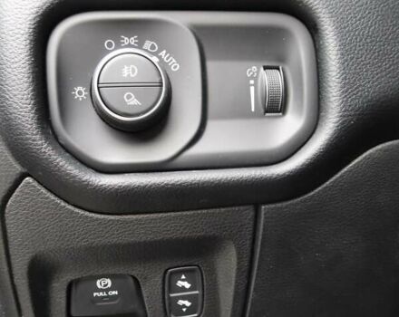 Зеленый Ram 1500, объемом двигателя 5.65 л и пробегом 86 тыс. км за 36700 $, фото 32 на Automoto.ua