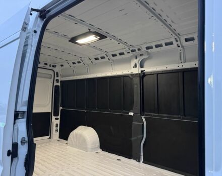 Білий Ram 3500, об'ємом двигуна 3.6 л та пробігом 15 тис. км за 26350 $, фото 5 на Automoto.ua