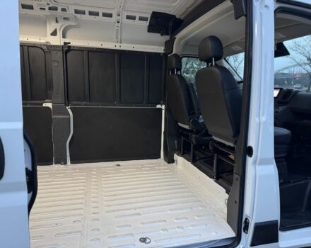 Білий Ram 3500, об'ємом двигуна 3.6 л та пробігом 15 тис. км за 26350 $, фото 6 на Automoto.ua