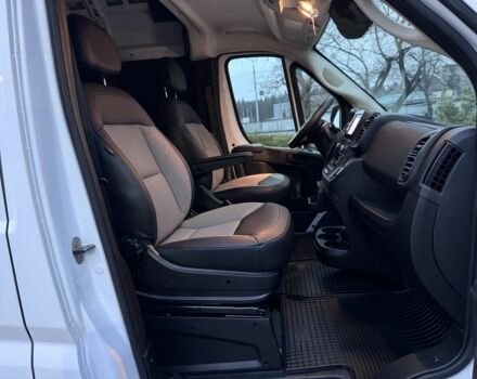 Білий Ram 3500, об'ємом двигуна 3.6 л та пробігом 15 тис. км за 26350 $, фото 22 на Automoto.ua