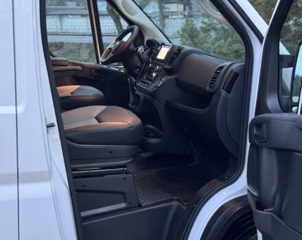 Білий Ram 3500, об'ємом двигуна 3.6 л та пробігом 15 тис. км за 26350 $, фото 21 на Automoto.ua