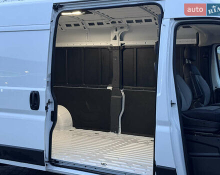 Білий Ram Promaster, об'ємом двигуна 3.6 л та пробігом 15 тис. км за 26350 $, фото 12 на Automoto.ua