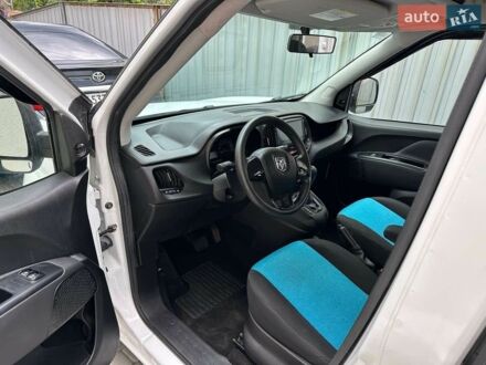 Белый Ram Promaster, объемом двигателя 2.4 л и пробегом 190 тыс. км за 9500 $, фото 1 на Automoto.ua