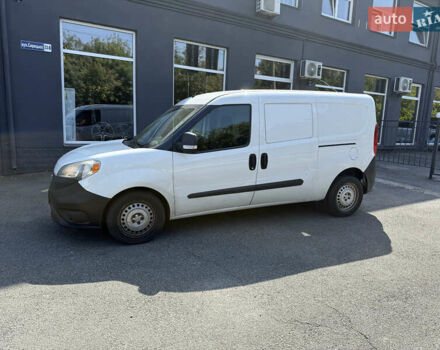 Белый Ram Promaster City, объемом двигателя 2.36 л и пробегом 1 тыс. км за 12300 $, фото 2 на Automoto.ua