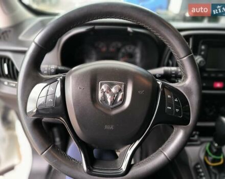 Белый Ram Promaster City, объемом двигателя 2.36 л и пробегом 260 тыс. км за 12200 $, фото 9 на Automoto.ua