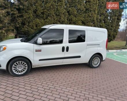 Белый Ram Promaster City, объемом двигателя 2.36 л и пробегом 260 тыс. км за 12200 $, фото 1 на Automoto.ua