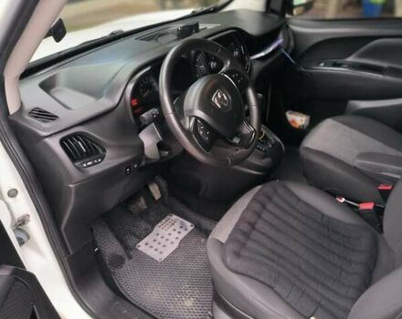 Белый Ram Promaster City, объемом двигателя 2.36 л и пробегом 260 тыс. км за 12200 $, фото 7 на Automoto.ua