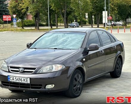 Коричневый Равон Gentra, объемом двигателя 1.5 л и пробегом 145 тыс. км за 4000 $, фото 1 на Automoto.ua