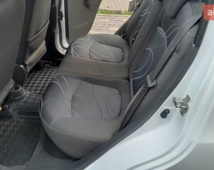 Білий Равон Р2, об'ємом двигуна 1.25 л та пробігом 107 тис. км за 6800 $, фото 30 на Automoto.ua