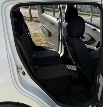 Белый Равон Р2, объемом двигателя 1.25 л и пробегом 54 тыс. км за 6500 $, фото 6 на Automoto.ua