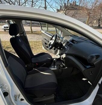 Белый Равон Р2, объемом двигателя 1.25 л и пробегом 54 тыс. км за 6500 $, фото 3 на Automoto.ua