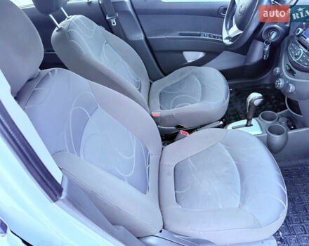 Білий Равон Р2, об'ємом двигуна 1.25 л та пробігом 75 тис. км за 6950 $, фото 9 на Automoto.ua