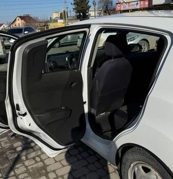 Белый Равон Р2, объемом двигателя 1.25 л и пробегом 54 тыс. км за 6500 $, фото 7 на Automoto.ua