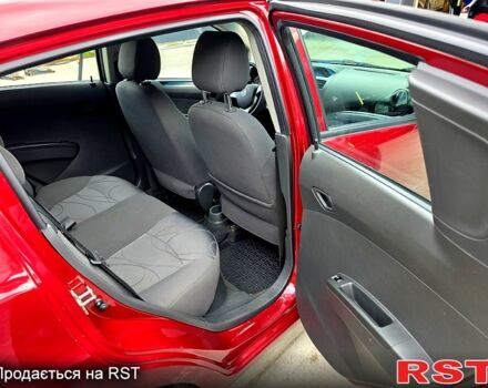 Красный Равон Р2, объемом двигателя 1.2 л и пробегом 19 тыс. км за 7400 $, фото 3 на Automoto.ua