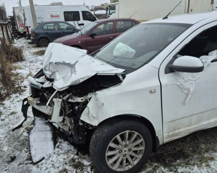 Білий Равон R4, об'ємом двигуна 1.49 л та пробігом 160 тис. км за 3000 $, фото 4 на Automoto.ua