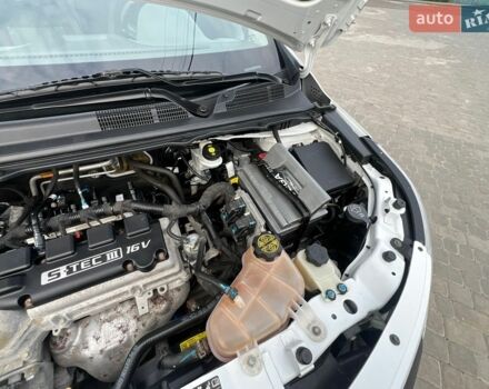 Білий Равон R4, об'ємом двигуна 1.5 л та пробігом 115 тис. км за 5750 $, фото 107 на Automoto.ua
