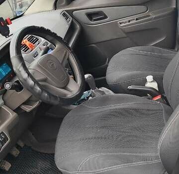 Білий Равон R4, об'ємом двигуна 1.49 л та пробігом 43 тис. км за 9000 $, фото 7 на Automoto.ua