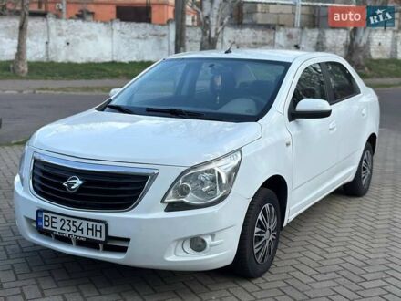 Равон R4 2017 в Николаеве на Automoto.ua Белый Равон R4, объемом двигателя 1.49 л и пробегом 221 тыс. км за 5700 $, фото 1 на Automoto.ua